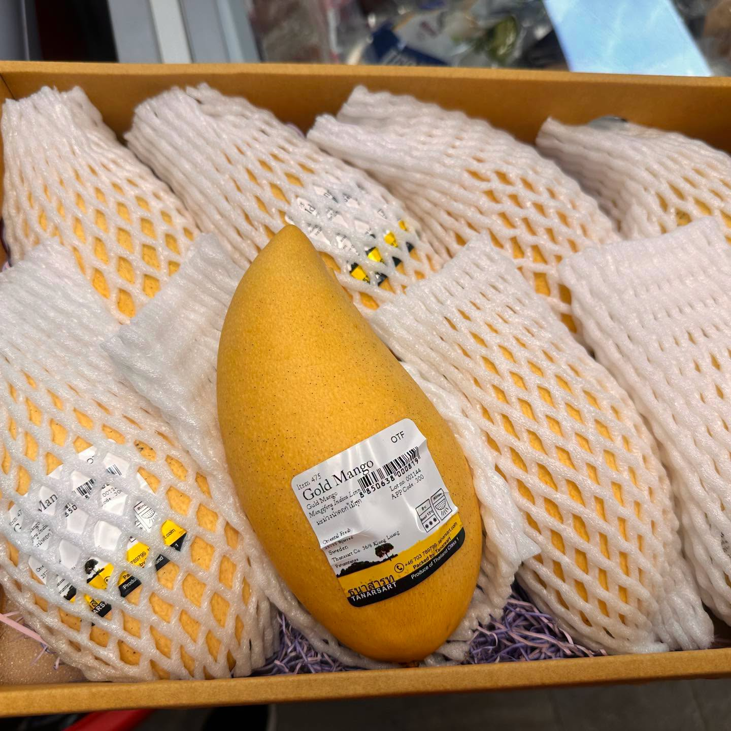 Gold Mango i vår butik
